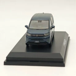 Hobby Japan 1/43 Honda FREED Seabed Blue Pearl HJ431009SB Diecast Model Car 11 Hobby Japan 1/43 Honda FREED Seabed Blue Pearl HJ431009SB Diecast Model Car -Horizone 02cf75bf7baf6cecb4de56ea74f9a029