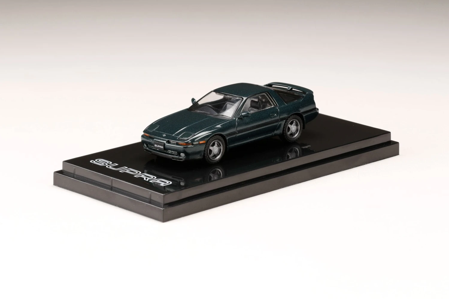 Hobby Japan 1:64 Toyota Supra (A70) 2.5 GT Twin Turbo R Dark Green Mica 1 Hobby Japan 1:64 Toyota Supra (A70) 2.5 GT Twin Turbo R Dark Green Mica