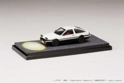 Hobby Japan 1:64 Toyota Sprinter Trueno GT Apex (AE86) Initial D With Wataru Akiyama -Horizone HJ641052DC F02