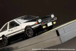 Hobby Japan 1:64 Toyota Sprinter Trueno (AE86) Initial D Final Version VS Shinji Inui -Horizone HJ641052DE 01