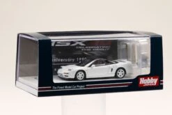 Hobby Japan 1:64 Honda NSX (NA1) Type-R 1992 In Championship White With Engine Display Model -Horizone HJ642006RAW 2 1