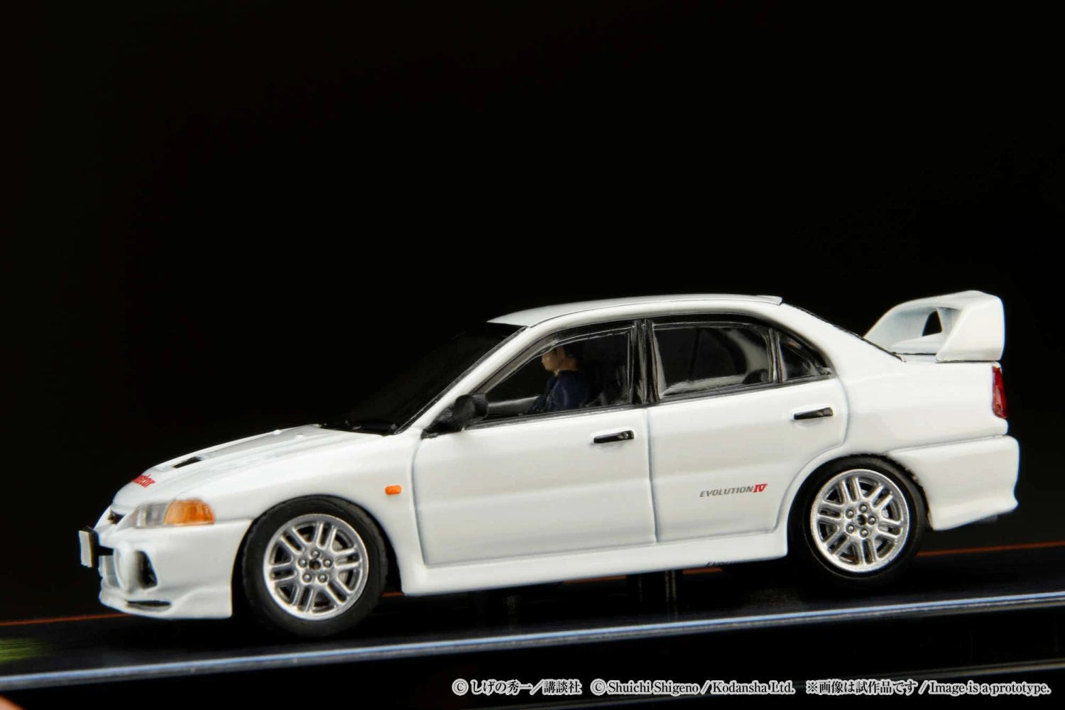 Hobby Japan 1:64 Mitsubishi Lancer RS Evolution Ⅳ / Initial D VS Takumi Fujiwara With Seiji Iwaki Figure 9 Hobby Japan 1:64 Mitsubishi Lancer RS Evolution Ⅳ / Initial D VS Takumi Fujiwara With Seiji Iwaki Figure - Image 9