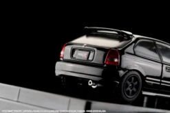 Hobby Japan 1:64 Honda Civic Type-R (EK9) Customized Version With Engine Display In Starlight Black Pearl -Horizone HJ642016EBK 02