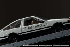 Hobby Japan 1:64 Toyota SPRINTER TRUENO GT APEX AE86 / INITIAL D VS Ryosuke Takahashi With Takumi Fujiwara Figure 26 Hobby Japan 1:64 Toyota SPRINTER TRUENO GT APEX AE86 / INITIAL D VS Ryosuke Takahashi With Takumi Fujiwara Figure -Horizone HJ643008DB 05
