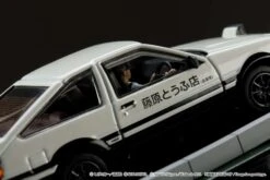 Hobby Japan 1:64 Toyota SPRINTER TRUENO GT APEX AE86 / INITIAL D VS Ryosuke Takahashi With Takumi Fujiwara Figure 27 Hobby Japan 1:64 Toyota SPRINTER TRUENO GT APEX AE86 / INITIAL D VS Ryosuke Takahashi With Takumi Fujiwara Figure -Horizone HJ643008DB 06