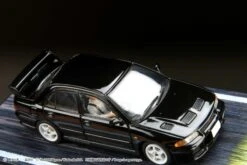 Hobby Japan 1:64 Mitsubishi Lancer RS Evolution Ⅲ / Initial D VS Ryosuke Takahashi With Kyoichi Sudo Figure -Horizone HJ643010D 02