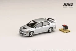 Hobby Japan 1:64 Mitsubishi Lancer GSR EVO 8 In Cool Silver Metallic With Engine Display