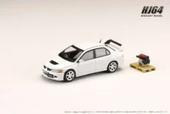 Hobby Japan 1:64 Mitsubishi Lancer GSR EVO 8 In Solid White With Engine Display