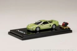 Hobby Japan 1:64 Honda NSX Coupe With Engine Display Model In Lime Green Metallic