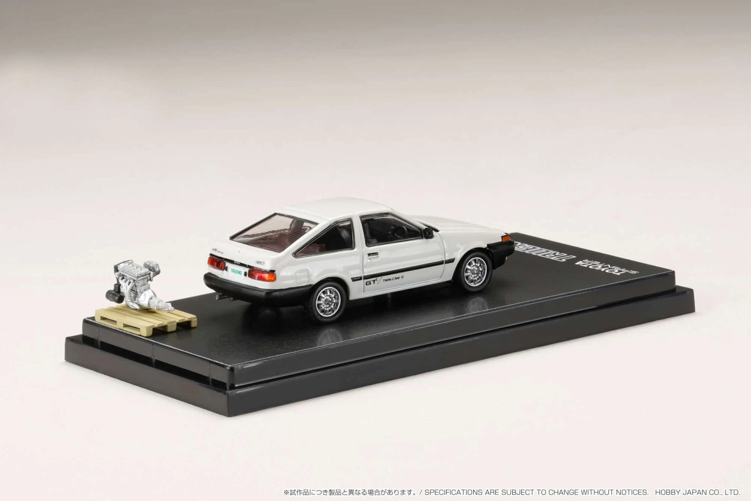 Hobby Japan 1:64 Toyota Sprinter Trueno GTV (AE86) In White With Engine Display Model 2 Hobby Japan 1:64 Toyota Sprinter Trueno GTV (AE86) In White With Engine Display Model - Image 2