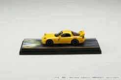 Hobby Japan 1:64 Mazda RX-7 (FD3S) Red Suns Initial D Vs Takeshi Nakazato With Keisuke Takahashi Figure -Horizone HJ645007DB S