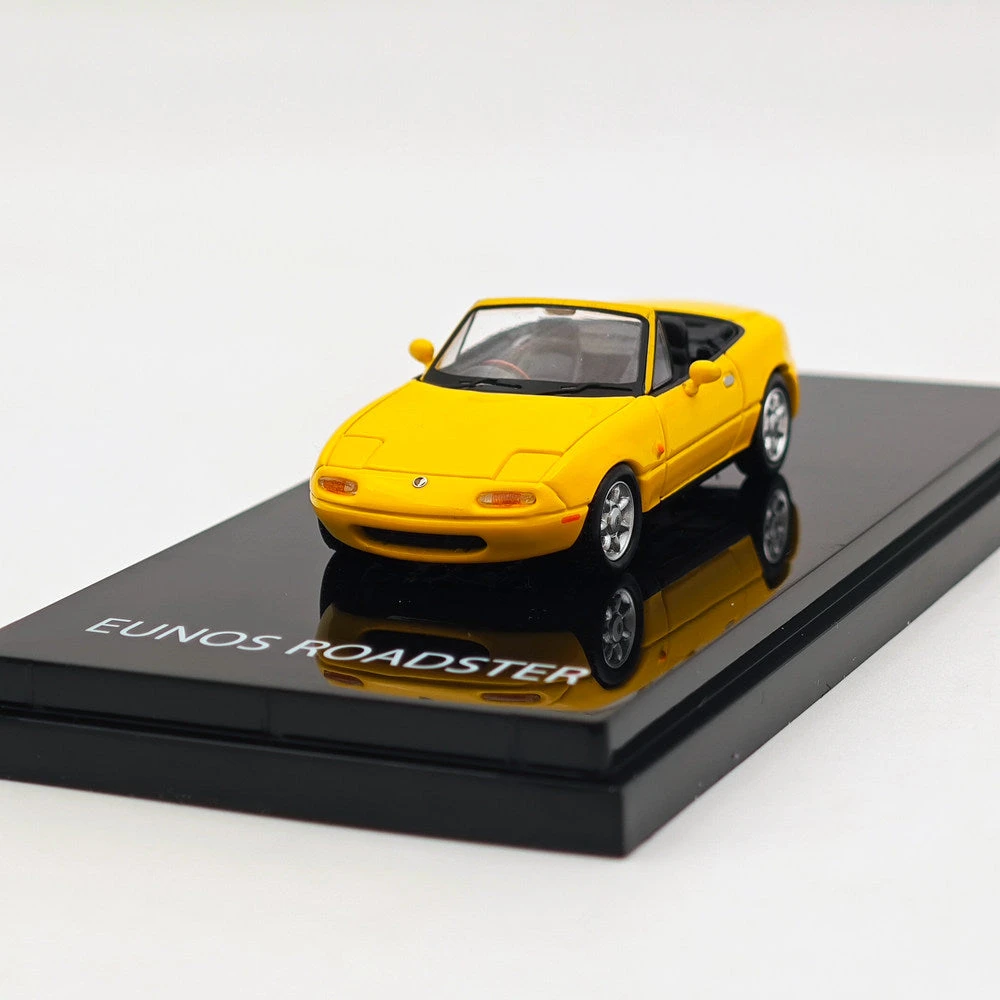 1/64 Hobby JAPAN Mazda EUNOS ROADSTER NA6CE WITH TONNEAU COVER Yellow HJ642025BY Diecast Models Car Limited Collection Auto Toys Gift 8 1/64 Hobby JAPAN Mazda EUNOS ROADSTER NA6CE WITH TONNEAU COVER Yellow HJ642025BY Diecast Models Car Limited Collection Auto Toys Gift - Image 8