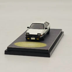 1/64 Hobby Japan Toyota SPRINTER TRUENO GT APEX (AE86) INITIAL D HJ641052DC 13 1/64 Hobby Japan Toyota SPRINTER TRUENO GT APEX (AE86) INITIAL D HJ641052DC -Horizone d3cb36b0472913220b0f05e8882af006