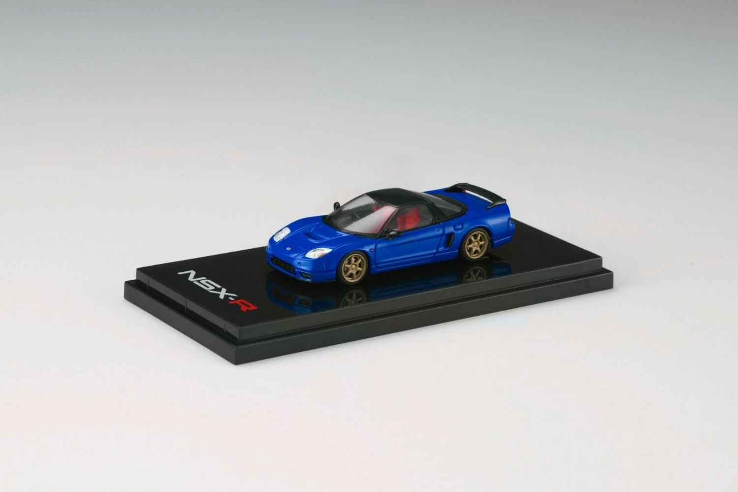Hobby Japan 1:64 Honda NSX-R (NA2) Customized Version In Long Beach Blue Pearl 1 Hobby Japan 1:64 Honda NSX-R (NA2) Customized Version In Long Beach Blue Pearl